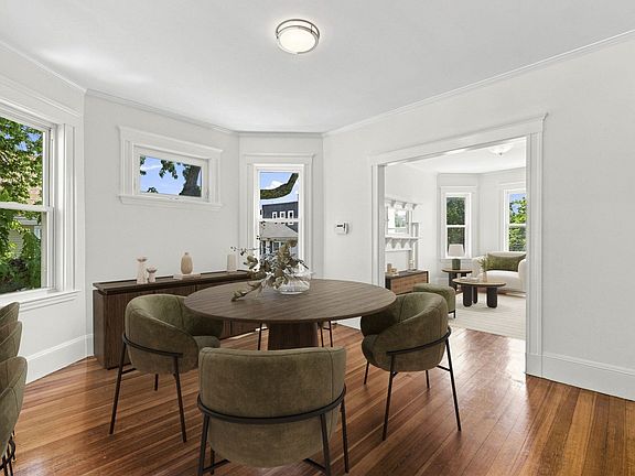 5th image of 80 Harbor View St #2