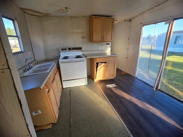 31240 Martin St #71, Franklin, VA 23851