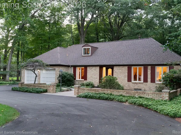 3969 Braeburn Dr, Muskegon, MI 49441