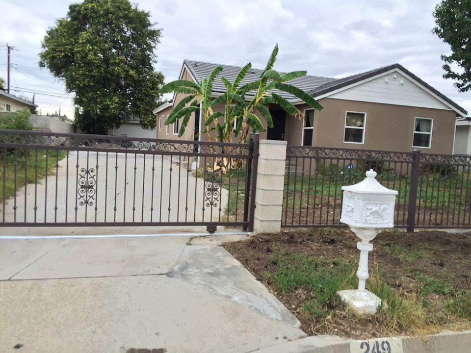 1st image of 249 N Bromley Ave
