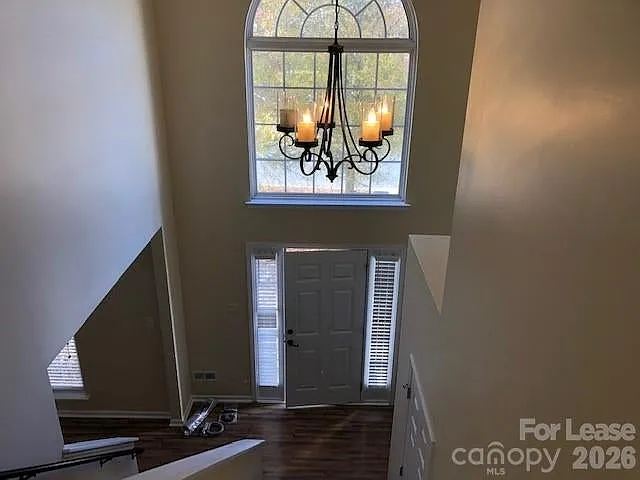 3 bed, 2.5 bath, 1866 sqft, $2,095 — Photo 2