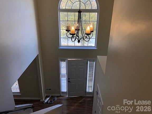 2nd image of 1530 Standish Dr #95