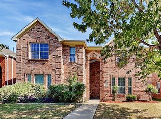 913 Jamie Dr, Grand Prairie, TX 75052