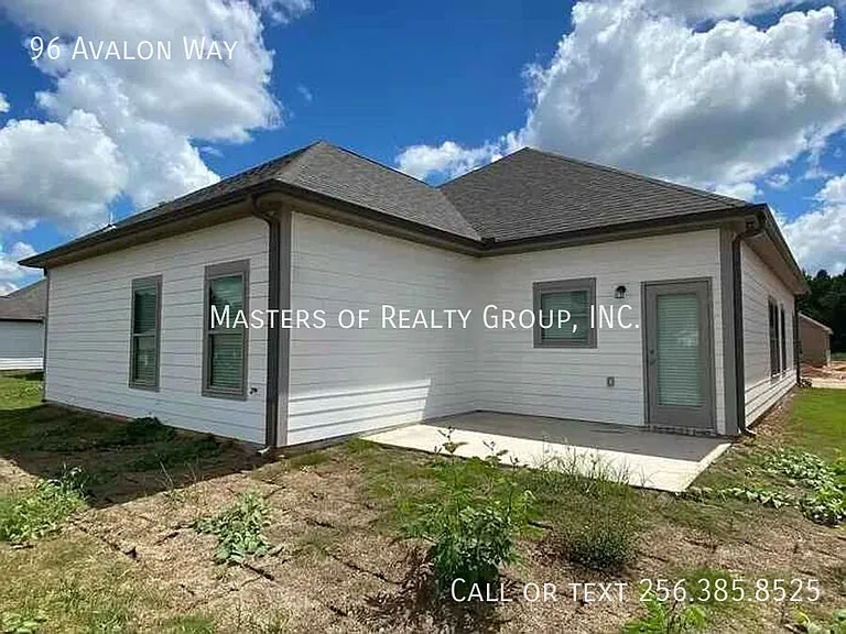 96 Avalon Way — Photo 2