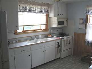 4th image of 34 N 9th Ave