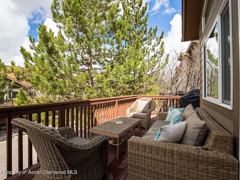 13 Pine Ridge Rd #13 — Photo 16