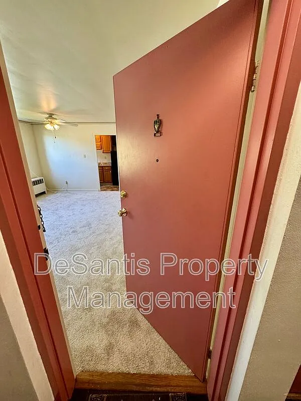 1 bed, 1.0 bath, $795 — Photo 4