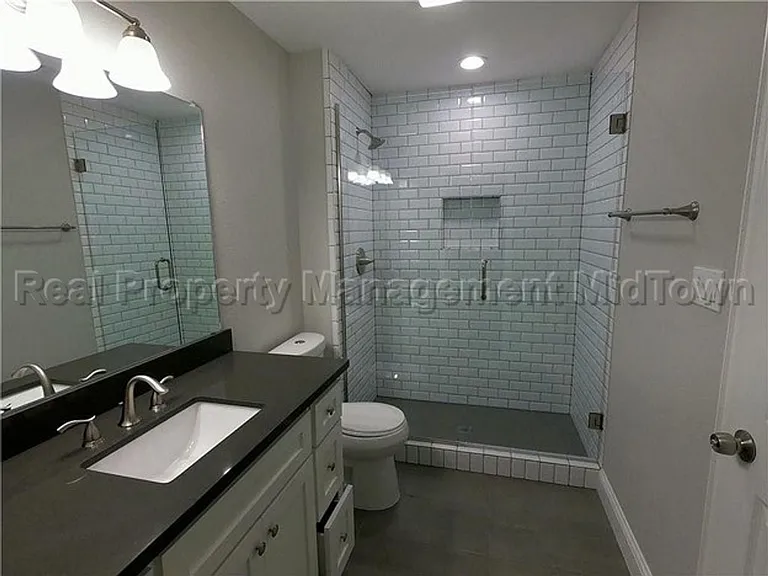 2325 Warwick Ave — Photo 19