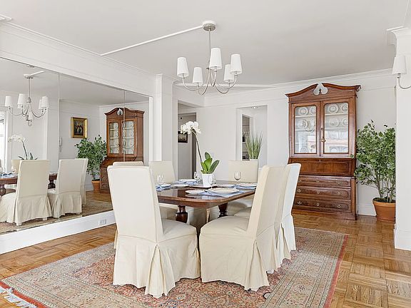 3rd image of 200 E 78th St #15DE