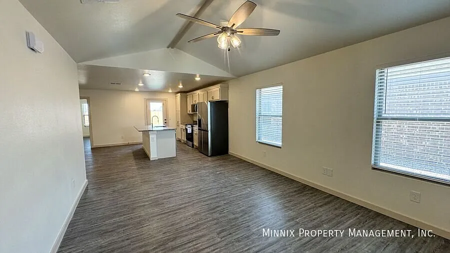 3 bedroom/ 2 bath | 8009 Date Ave. — Photo 4