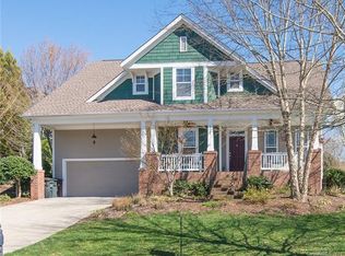 1121 Hunters Run Dr, Tega Cay, SC 29708