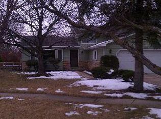 4432 Oriole Ct, Gurnee, IL