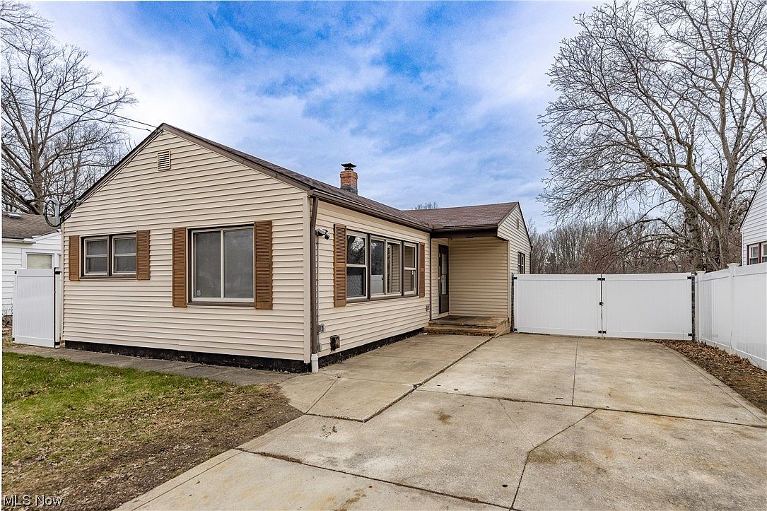 35763 Roberts Rd, Eastlake, OH 44095 Zillow