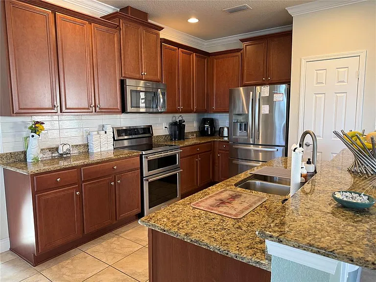 352 Laurel Falls Dr — Photo 12