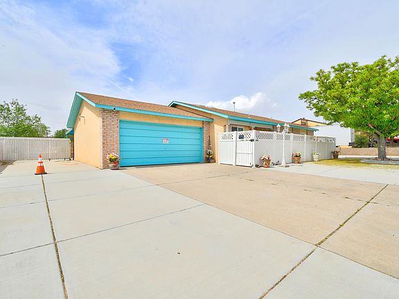 2nd image of 4908 Chromium Dr NE
