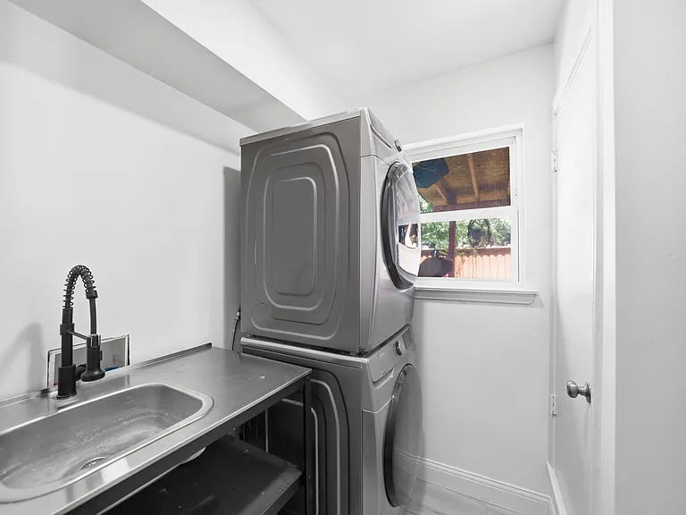 7765 El Pensador Dr — Photo 27