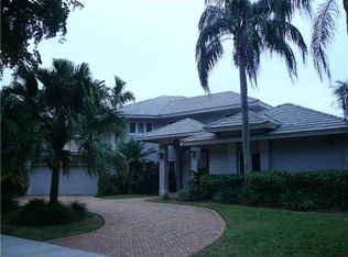 14431 Glencairn Rd, Miami Lakes, FL 33016