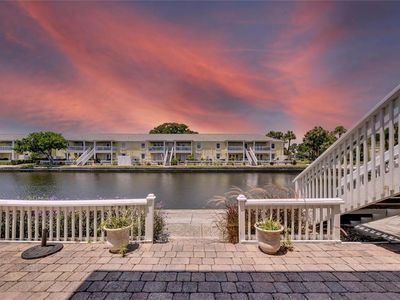 5005 Coquina Key Dr SE APT B, Saint Petersburg, FL, 33705