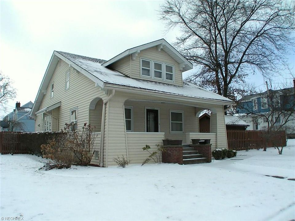1st image of 532 E Washington St
