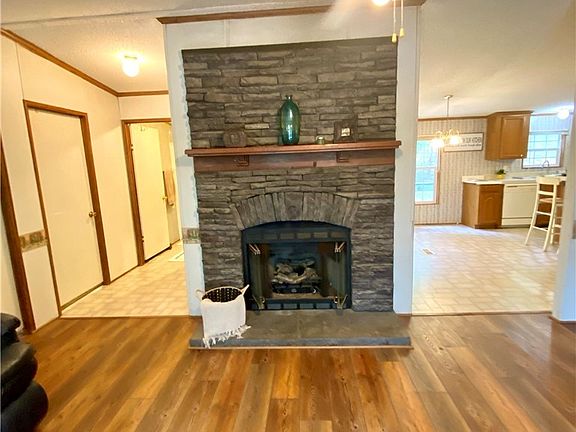 4th image of 2399 Spicewood Rd