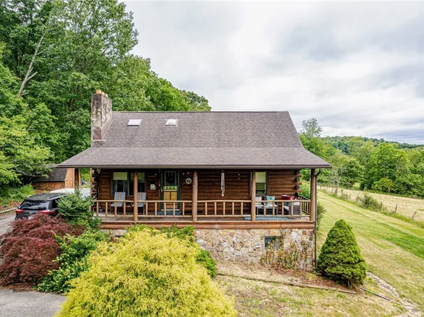 233 Calvary Hill Rd, Latrobe, PA 15650