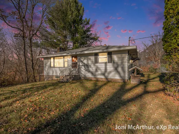 14400 Seventeen Mile Rd NE, Gowen, MI 49326