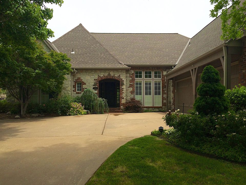 One level beauty in gated south Tulsa