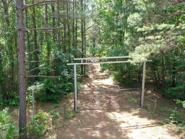 2175 E An County Rd #353, Neches, TX 75779