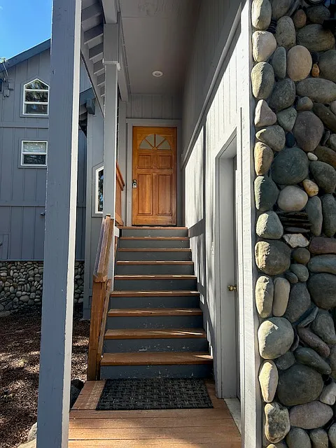 4 bed, 3.5 bath, 2649 sqft, $6,000 — Photo 2