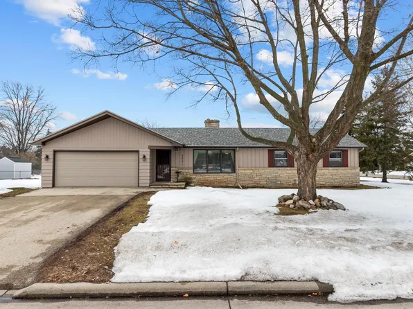 2931 North Bluemound DRIVE, Grand Chute, WI 54914