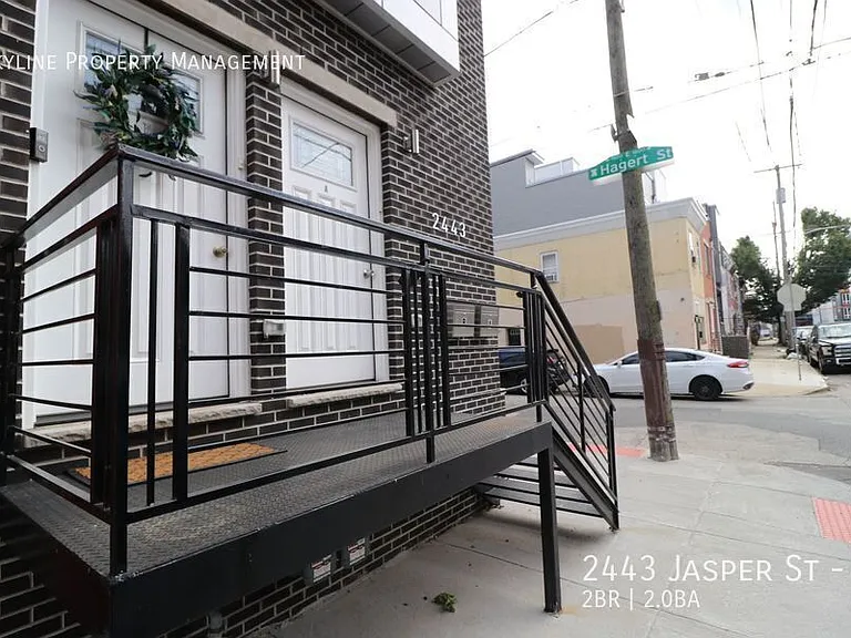 2443 Jasper St #A — Photo 2