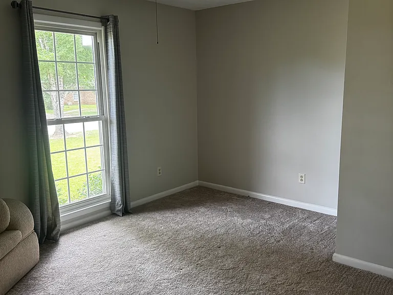 904 Chapel Ridge Dr — Photo 11