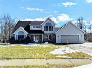 285 Bram Hall Dr, Rochester, NY 14626