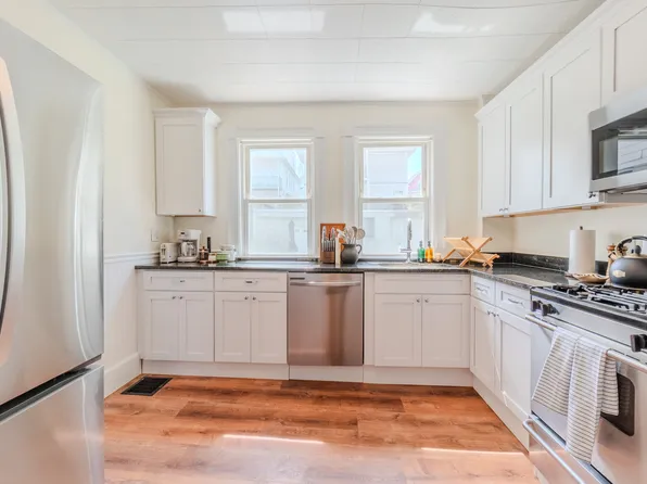 35 Albion St #3, Somerville, MA 02143