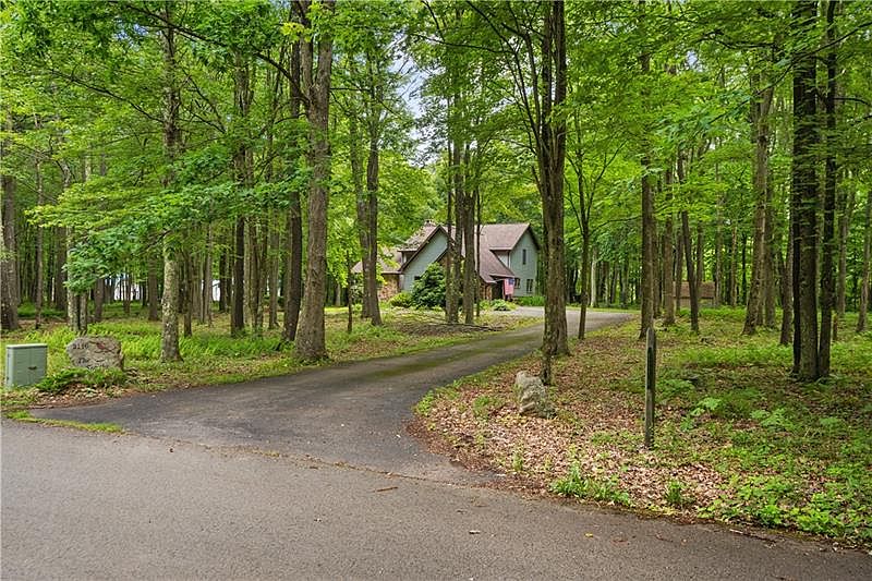 2116 Oak Ridge Dr, Champion, PA 15622 Zillow