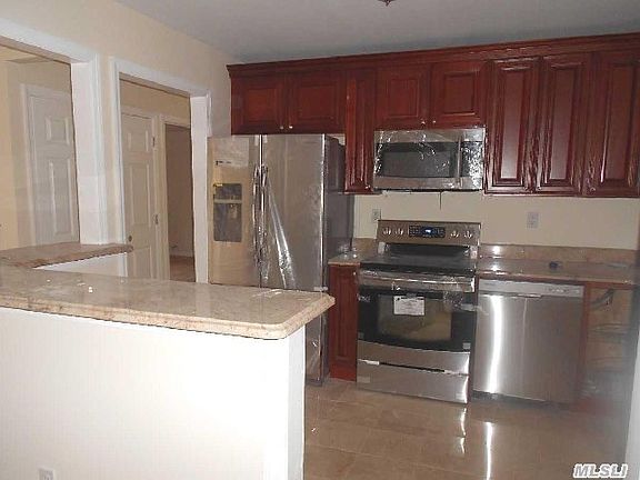 3rd image of 1561 Miriam Ct