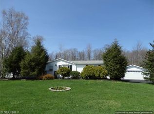 10620 Holi Dale Dr, Chardon, OH 44024