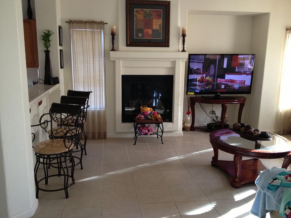 2nd image of 3541 Santa Maria Ave