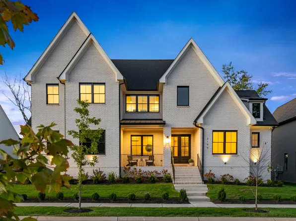 2190 Burgin Dr, Thompsons Station, TN 37179