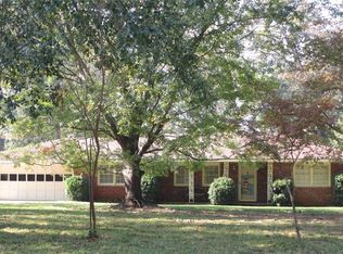 186 W Glyndale Cir, Brunswick, GA 31523