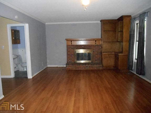 5th image of 145 Chaney Ct