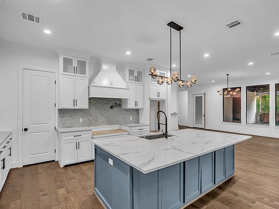 5th image of 2 Deer Ridge Estates Blvd
