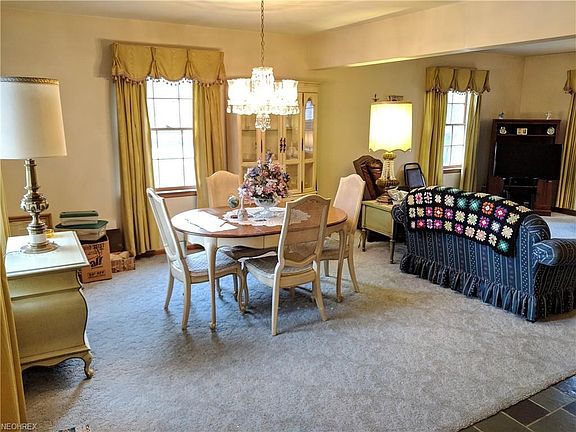5th image of 2870 Bears Den Ct
