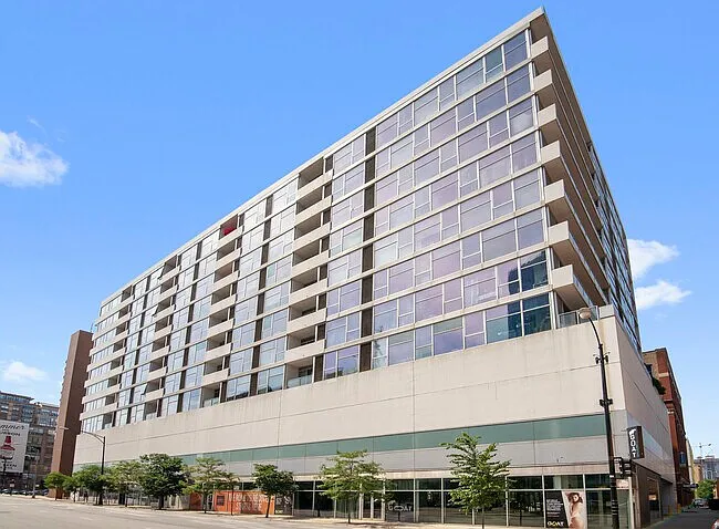 630 N Franklin St #1008 — Photo 16