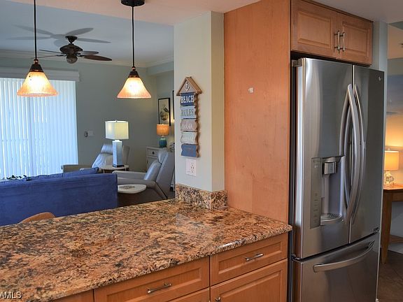 5th image of 4351 Bay Beach Ln APT 431