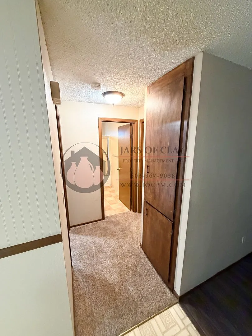 Skyline 6 Plex #2024-JOC40 — Photo 3