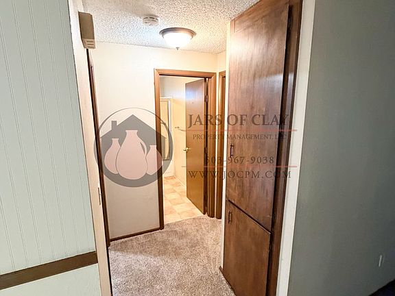 3rd image of 4798 Skyline Rd S APT 1