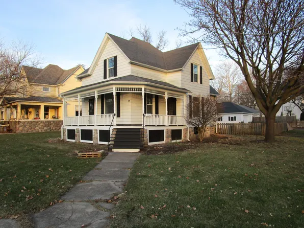 601 N Division St, Harvard, IL 60033