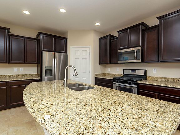 4th image of 25924 W Tonto Ln