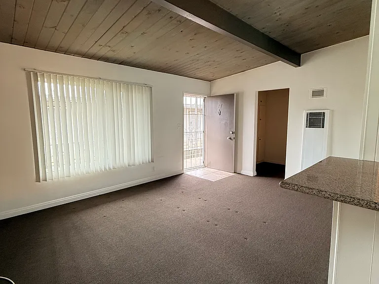 5023 Rosemead Blvd #17 — Photo 7
